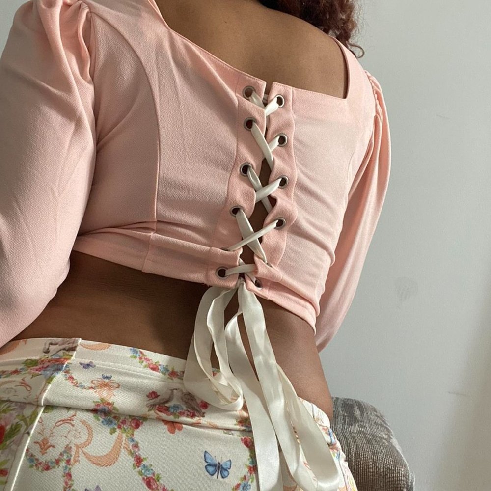 Sugar pink lace up back flowy blouse💖💖 - Picture 2 of 3